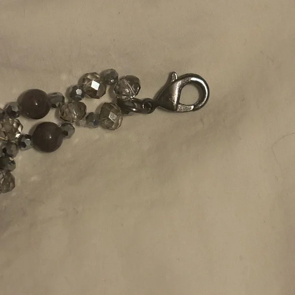 Vintage Chic Silver and Gray Gemstone Bracelet - Picture 6 of 16